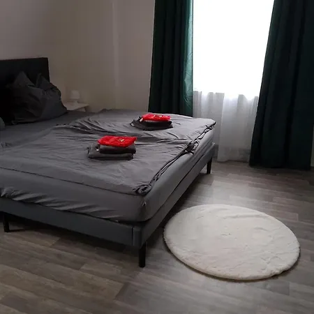 Apartament Naehe Plohn Park - Mit Spielzimmer Und Balkon Sowie Doppelzimmer Mit Eigenem Bad Auerbach (Vogtland)