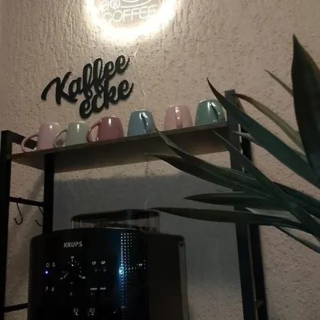 Familien Spielzimmer Balkon Nahe Freizeitpark Plohn Dz Eig Bad Kueche Gratis Kaffee Sitzecke Gemeinschaftspool Im Garten Fruehstueckskorb Auf Anfrage דירה אוורבך