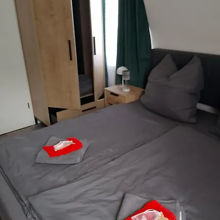 Naehe Plohn Park - Mit Spielzimmer Und Balkon Sowie Doppelzimmer Mit Eigenem Bad Auerbach (Vogtland)