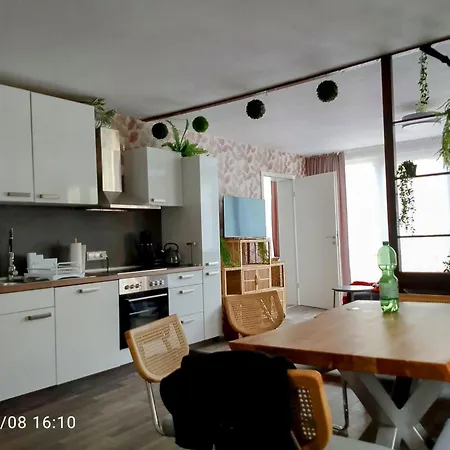 Naehe Plohn Park - Mit Spielzimmer Und Balkon Sowie Doppelzimmer Mit Eigenem Bad