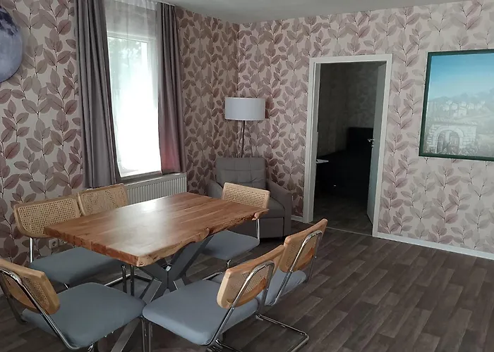 Familien Mit Spielzimmer Balkon Nahe Freizeitpark Plohn Dz Eigenes Bad Kueche Gratis Kaffee Fruehstueckskorb Auf Anfrage Auerbach (Vogtland)